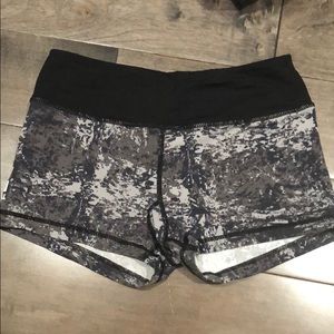 Savage barbell shorts